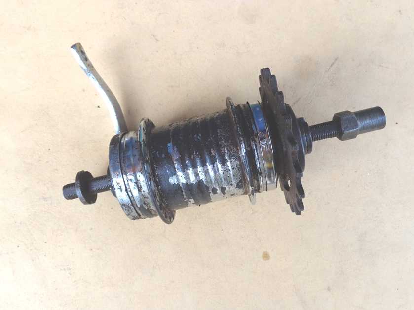 TORPEDO PERSENELING LUBANG RUJI 40 - GOLD DEER (790 –BOSS ASS / TROMOL / PERSENELING / TORPEDO)