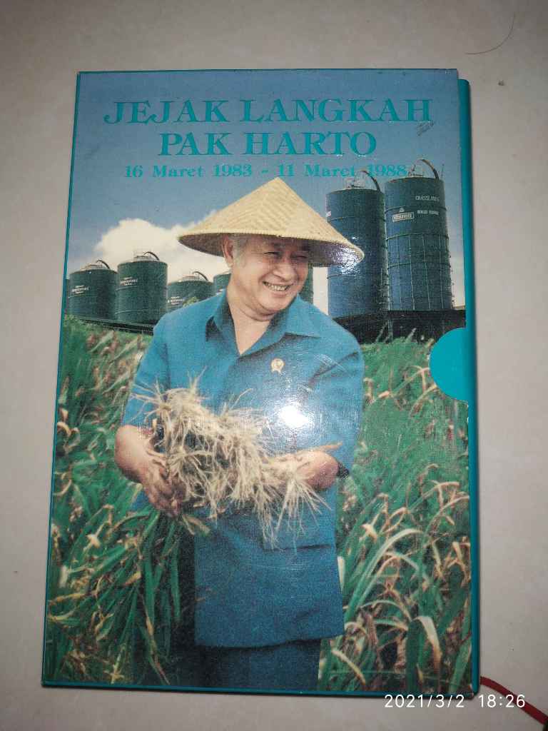 Buku Jejak Langkah Pak Harto