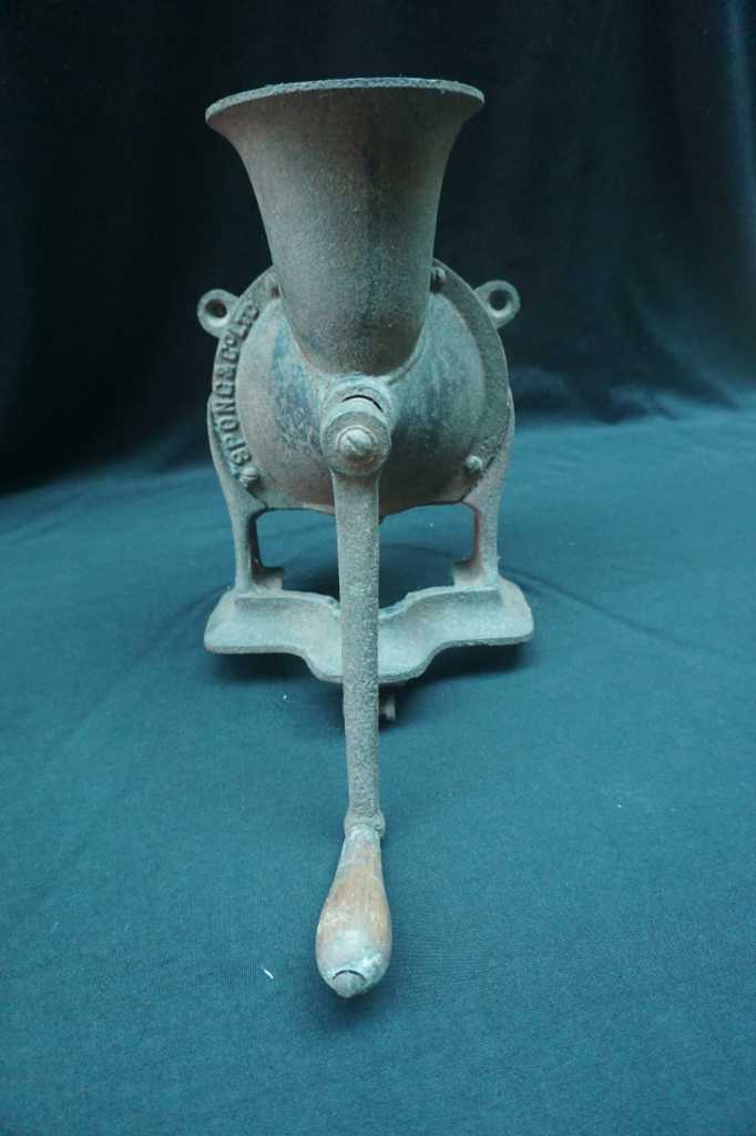 Gilingan Kopi Sponge Antik