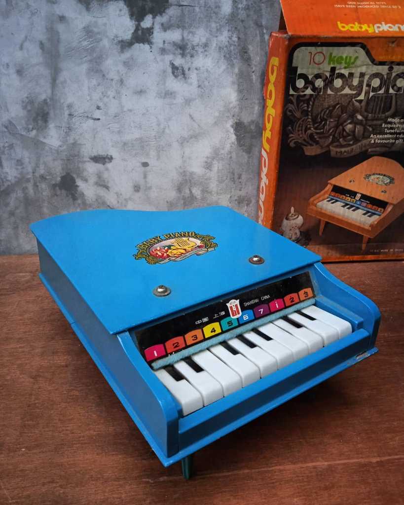 Mainan Vintage China