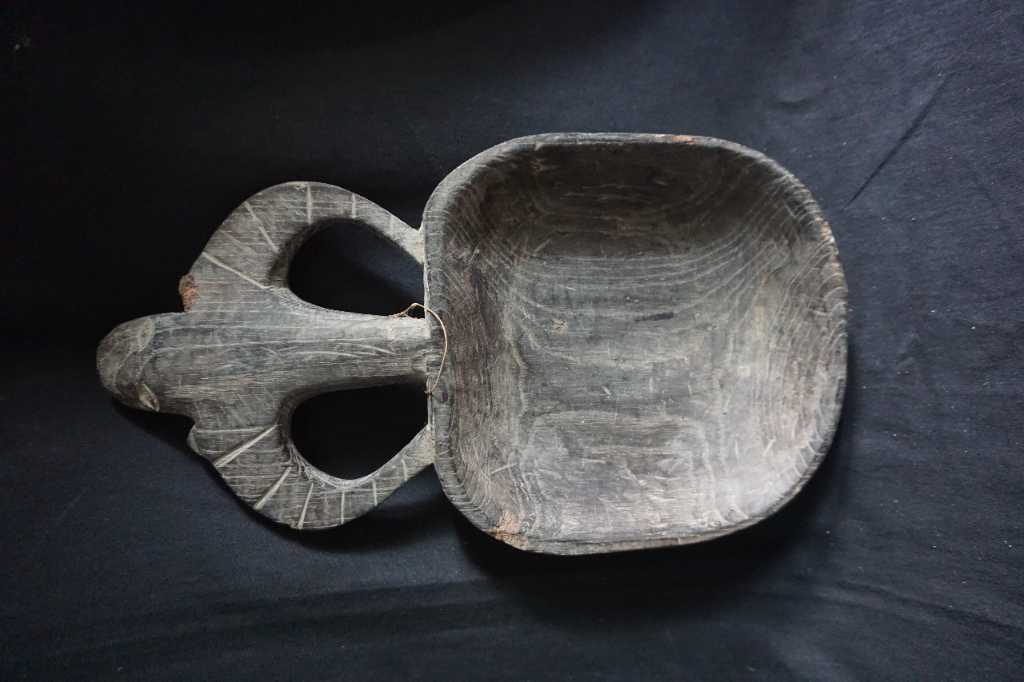 tempat bumbu primitif