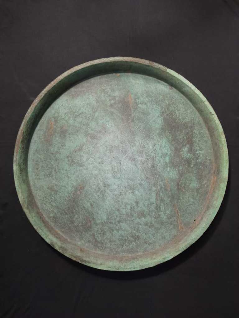 Nampan Perunggu Antik