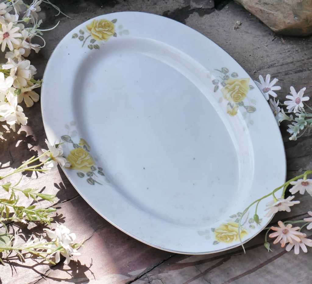 Piring Porcelain Vintage China