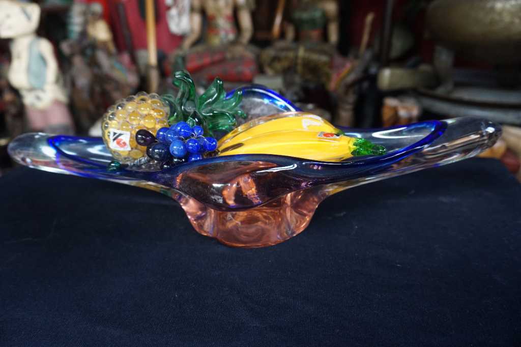 satu set tempat buah