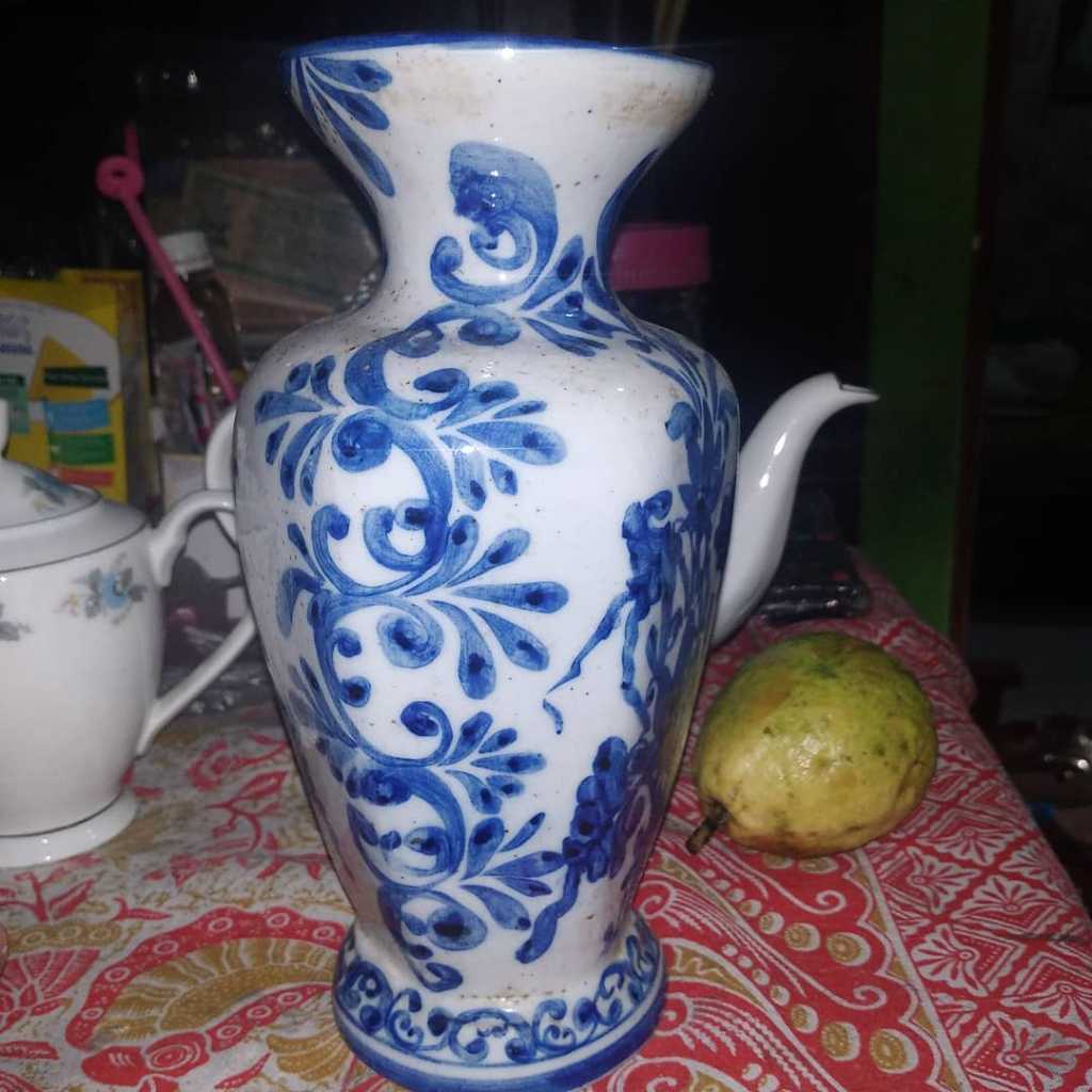 Guci Keramik Vintage