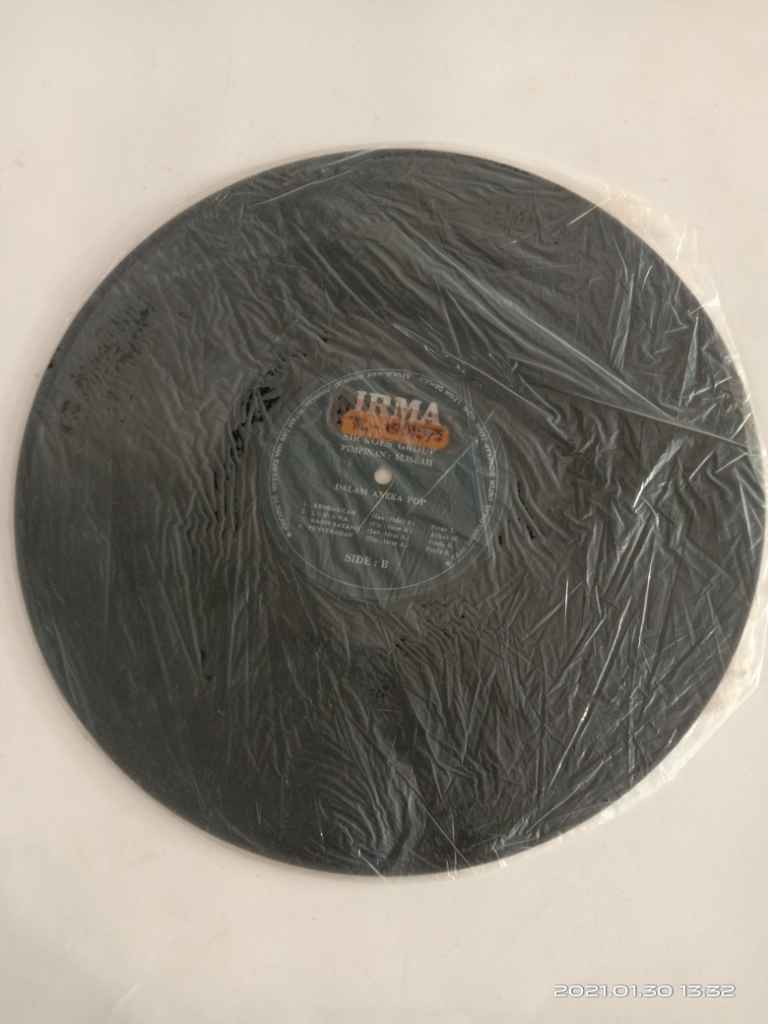 Piringan Hitam Sirkoes Group / M.Isbah