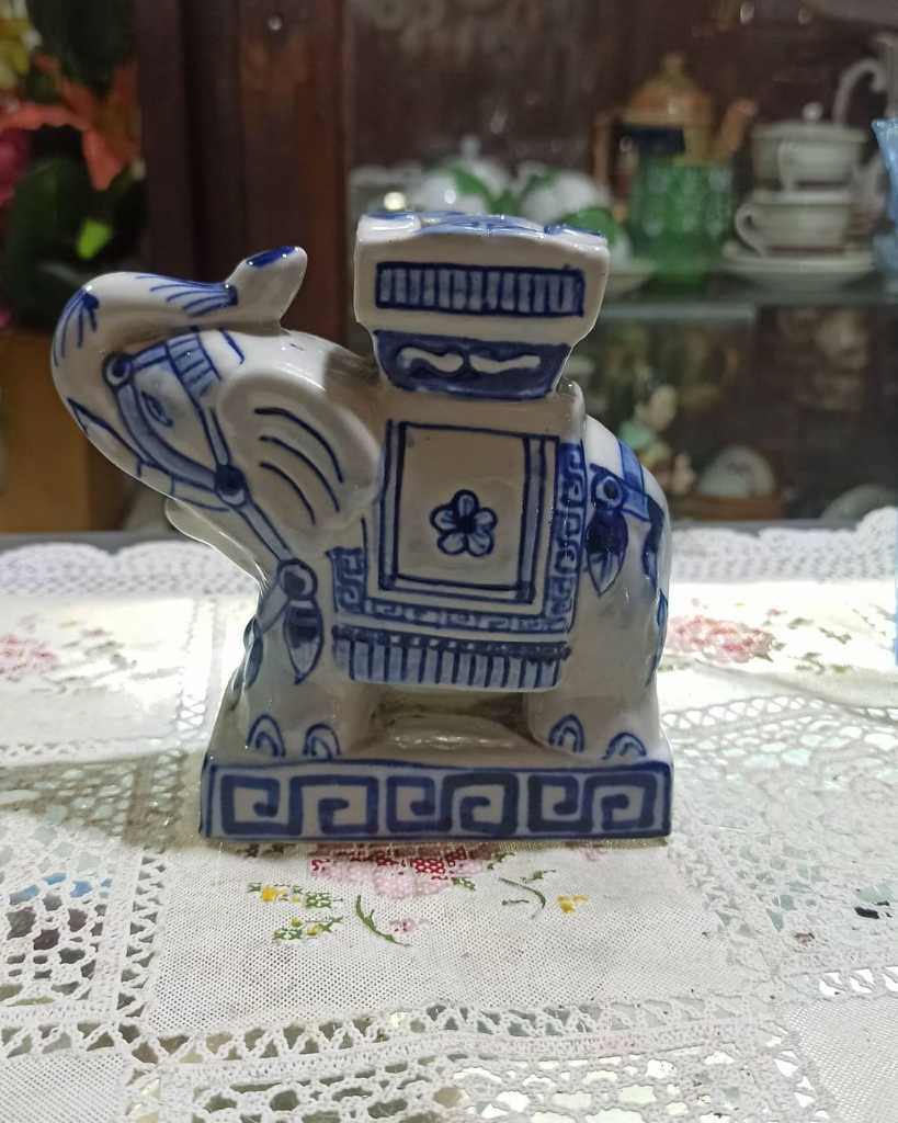 Hiasan keramik Birput