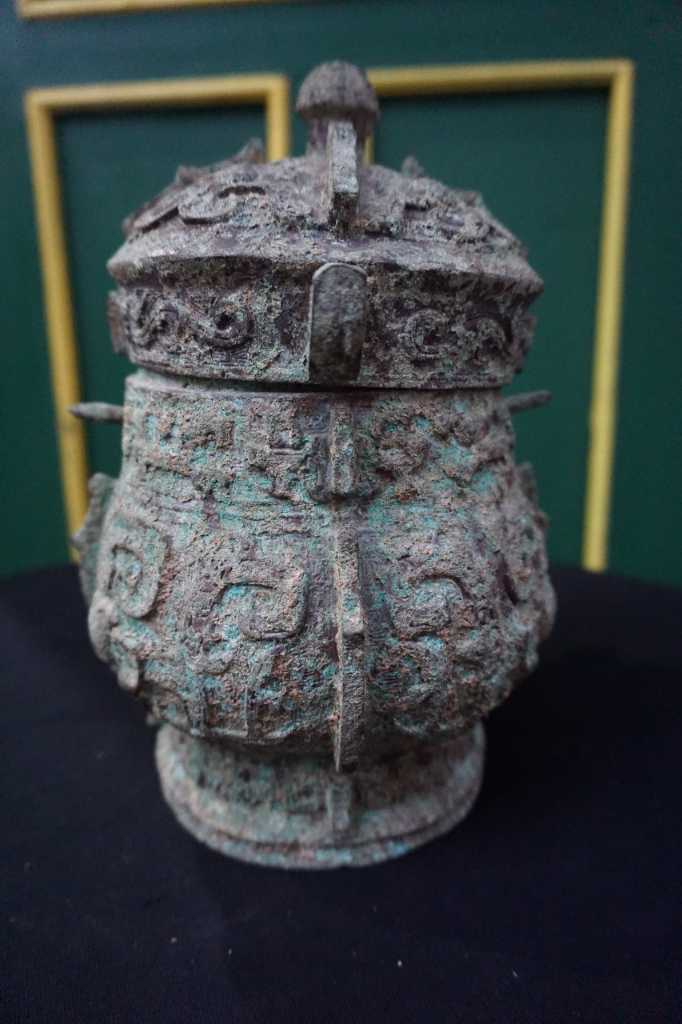 Tempat Perhiasan Perunggu Antik