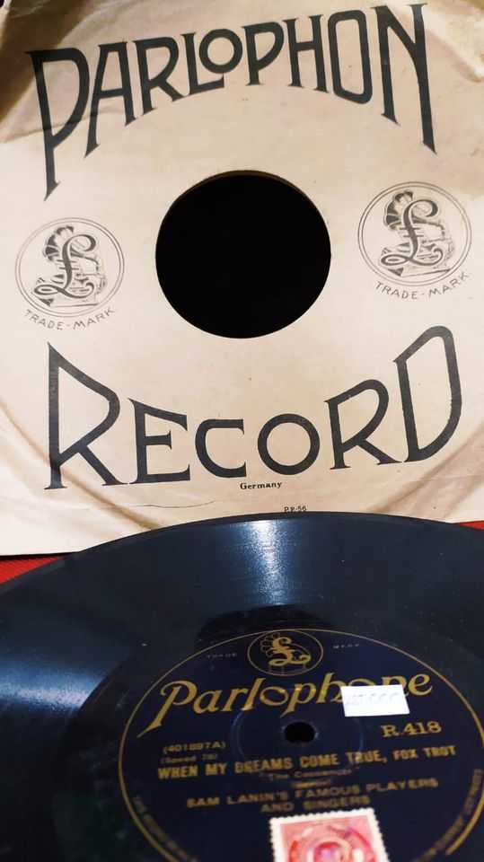 Piringan Hitam When My Dreams Come True, Fox Trot