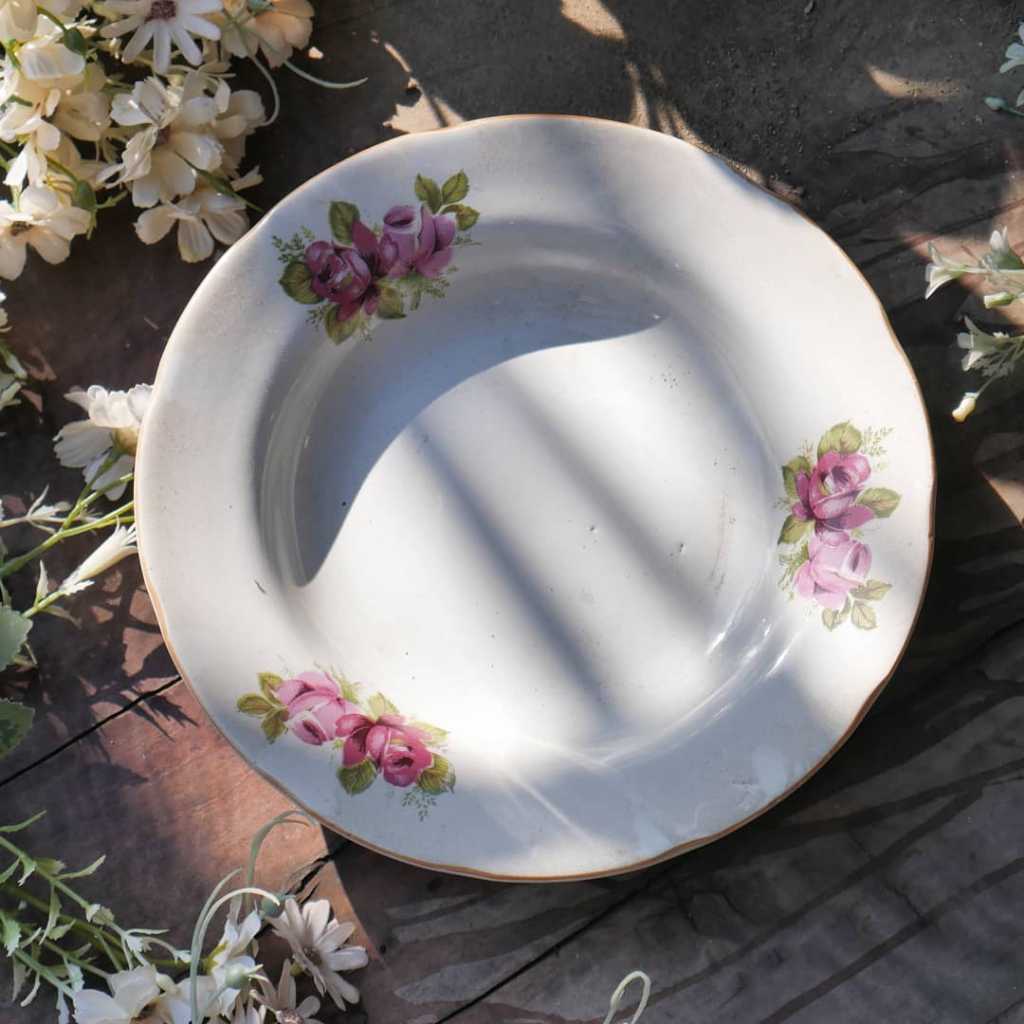 Piring Keramik Vintage China