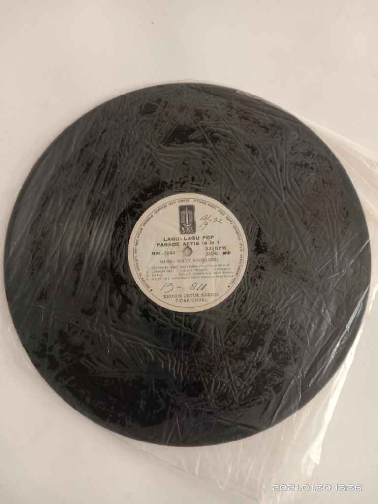 Piringan Hitam Lagu-Lagu Pop Parade Artis ( 4 in 1 )