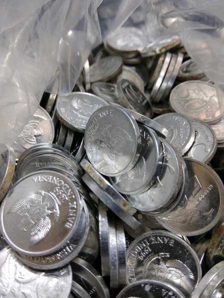 X558 indonesia 50 rupiah 1999 per 1 keping