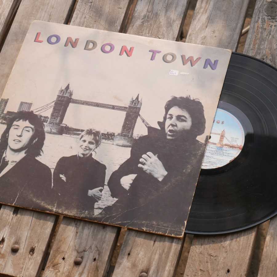 Piringan Hitam Paul McCartney - Wings London Town