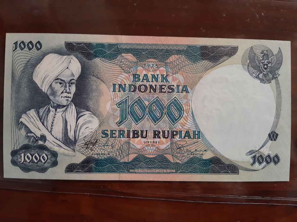 Uang kuno 1000 rupiah "Diponegoro" tahun 1975