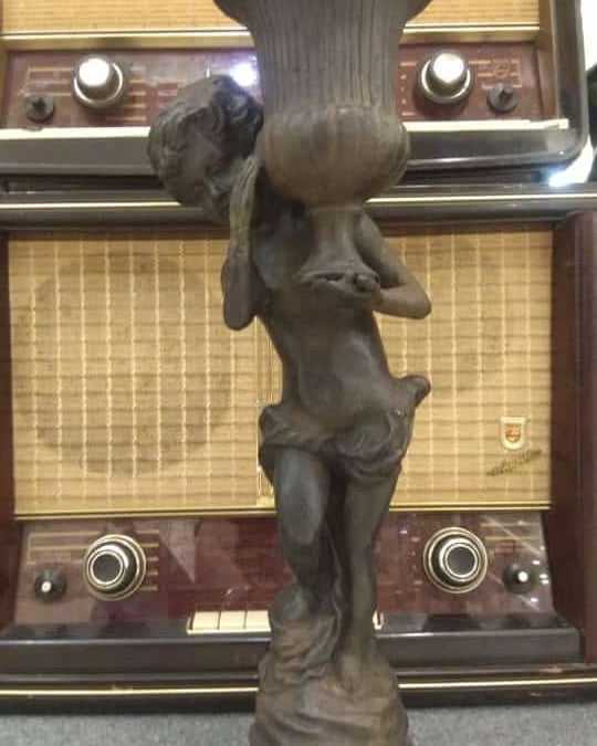 Patung Perunggu Antik