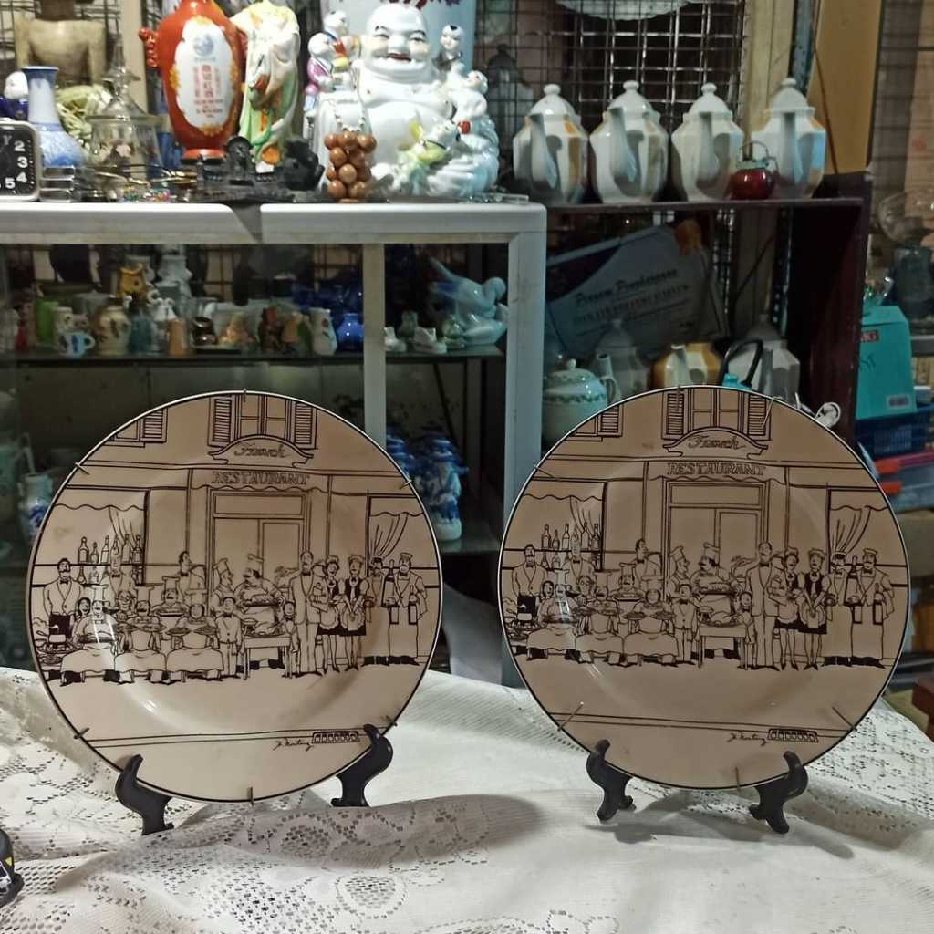 Piring Keramik Vintage