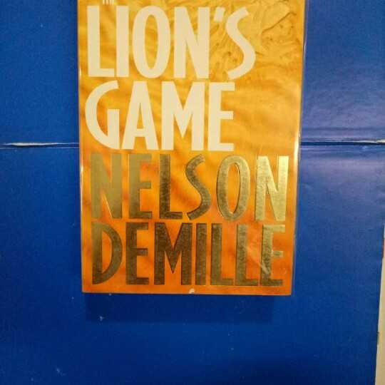 Novel The lions game ; author of the international no 1 bestselle plum island.
