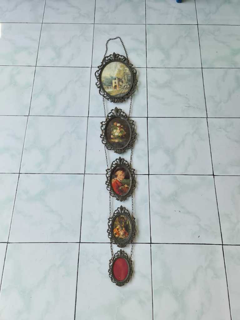 Pigora Gantung Italy