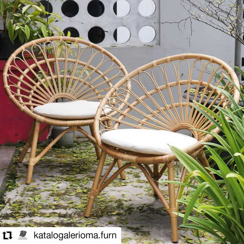 Kursi Rotan Bulat.