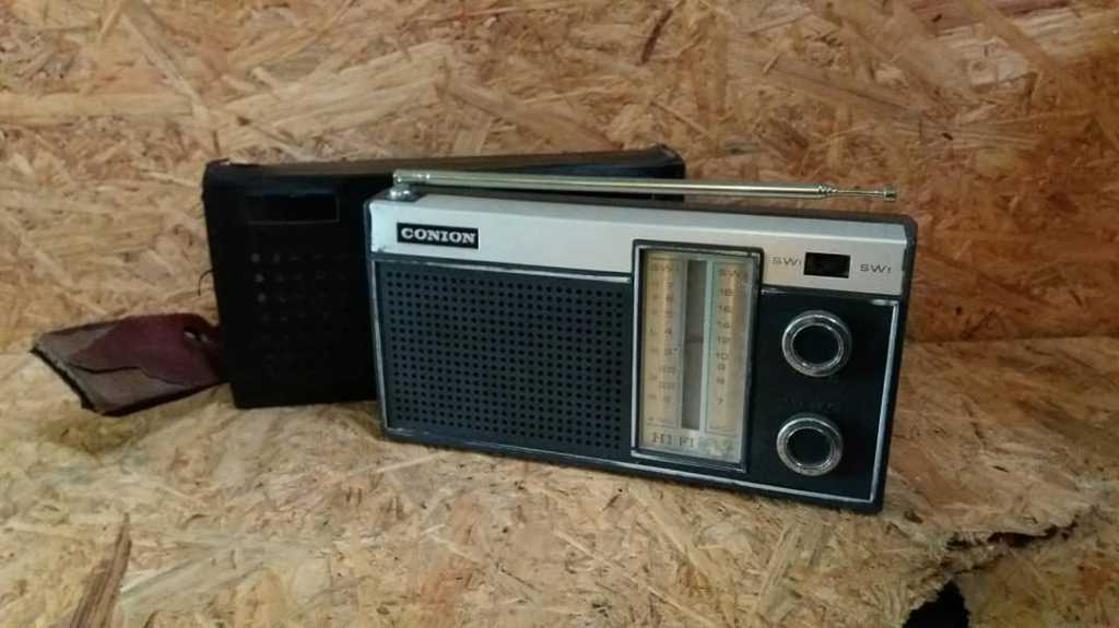 Radio Vintage Jepang