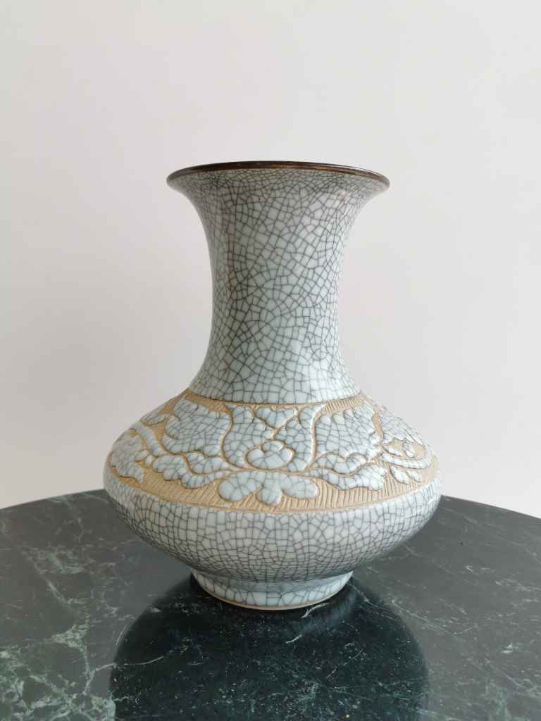 Guci Keramik China Antik