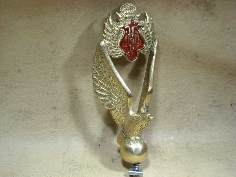 Simbol Garuda Dan Bola Dunia Dan Kraton