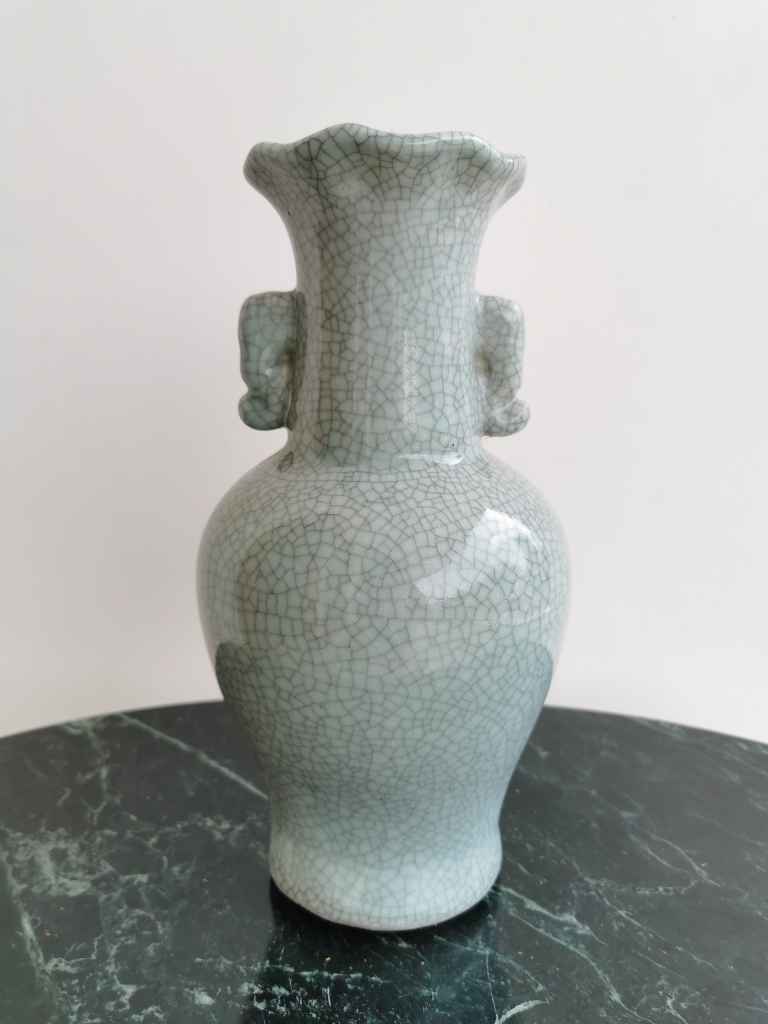 Guci Keramik China Antik