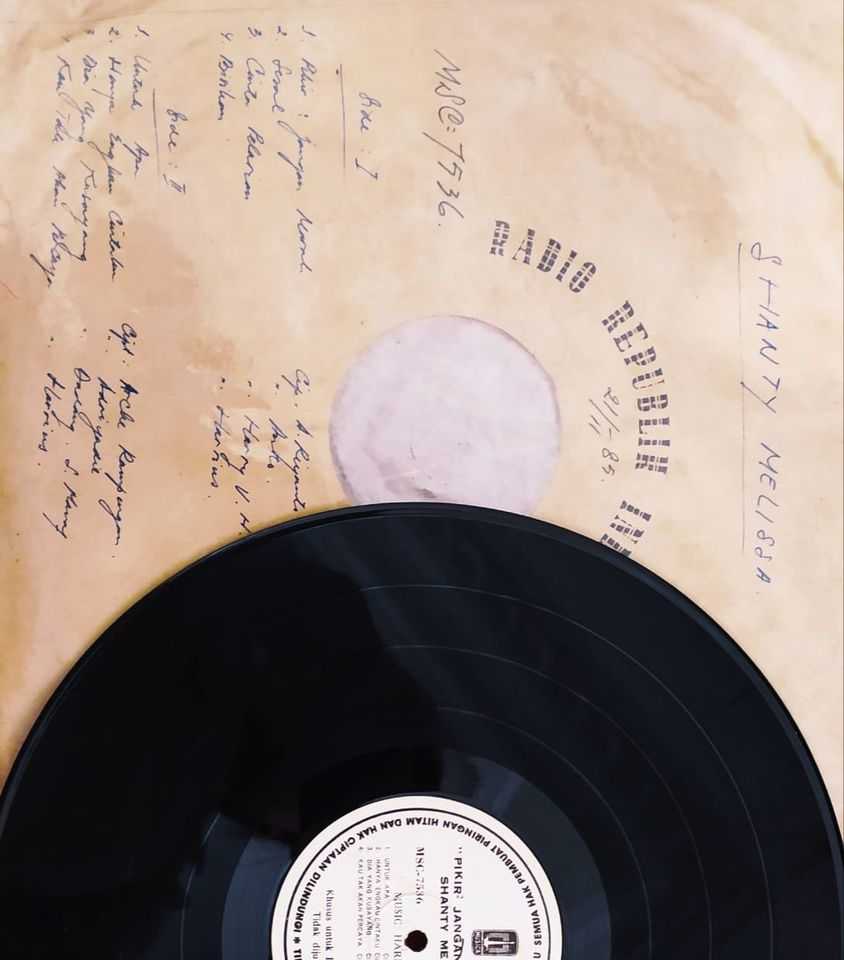 Piringan Hitam Shanty Melisa - Pikir Pikir Jangan Marah