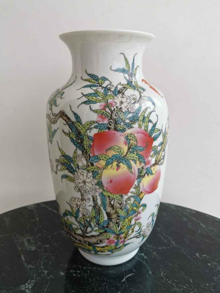 Guci Keramik China Antik