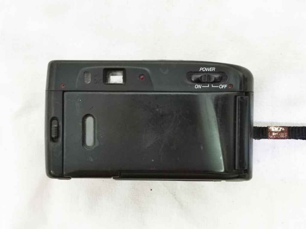 Kamera Analog Nilkon Zoom 35 65