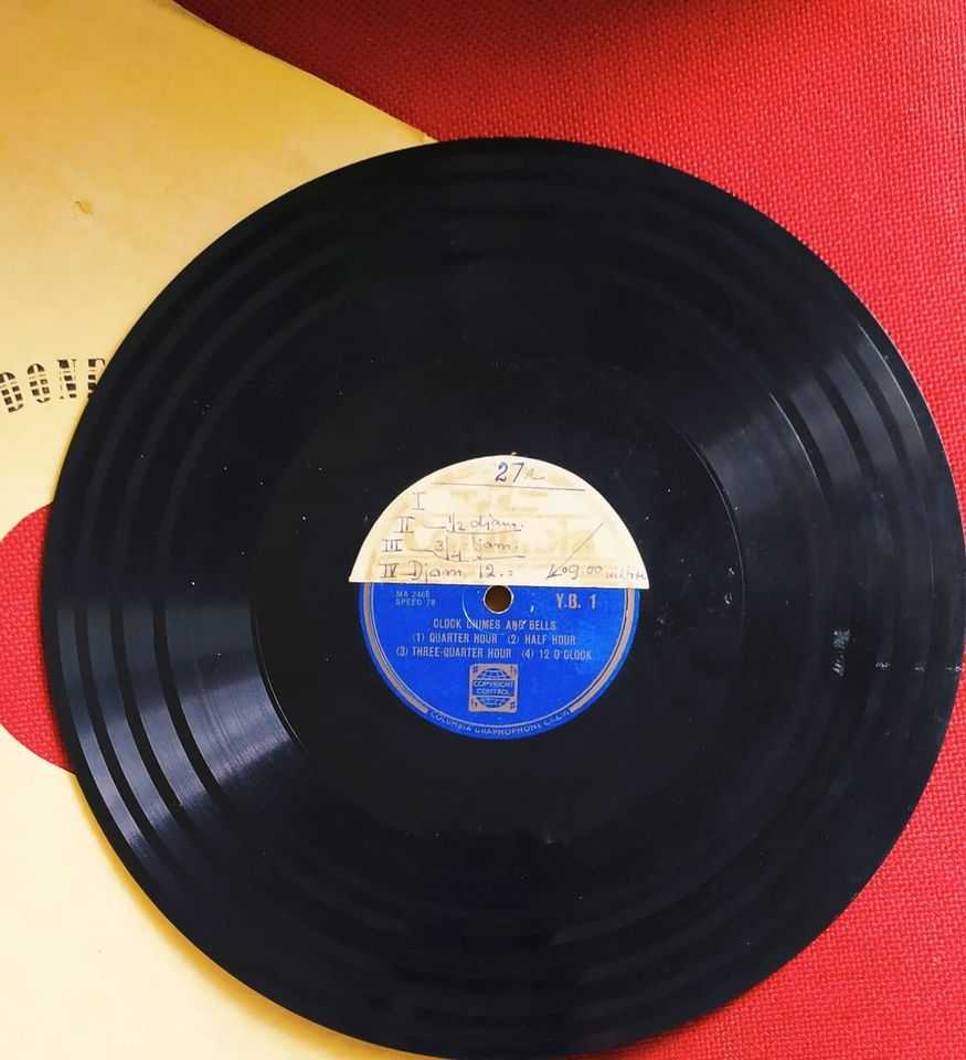 Piringan Hitam Columbia Graphophone London E.C.I