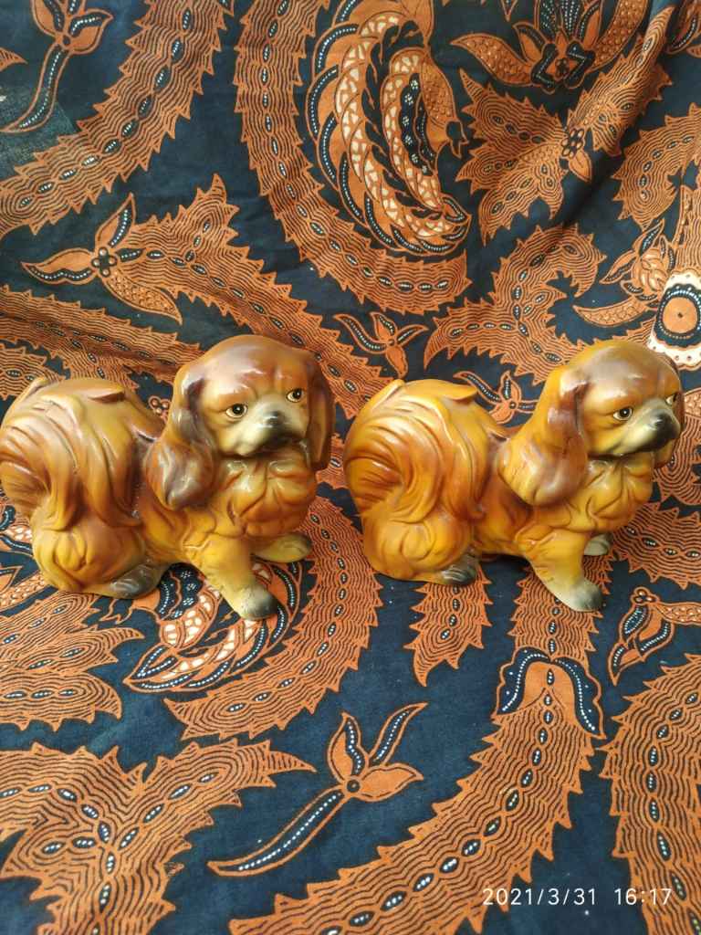 Patung Keramik Vintage