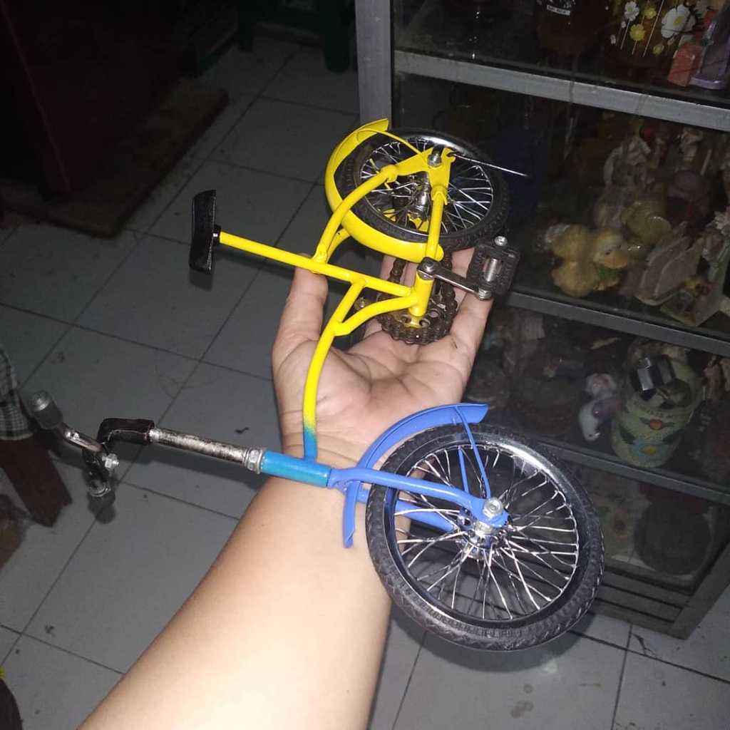 miniatur sepeda