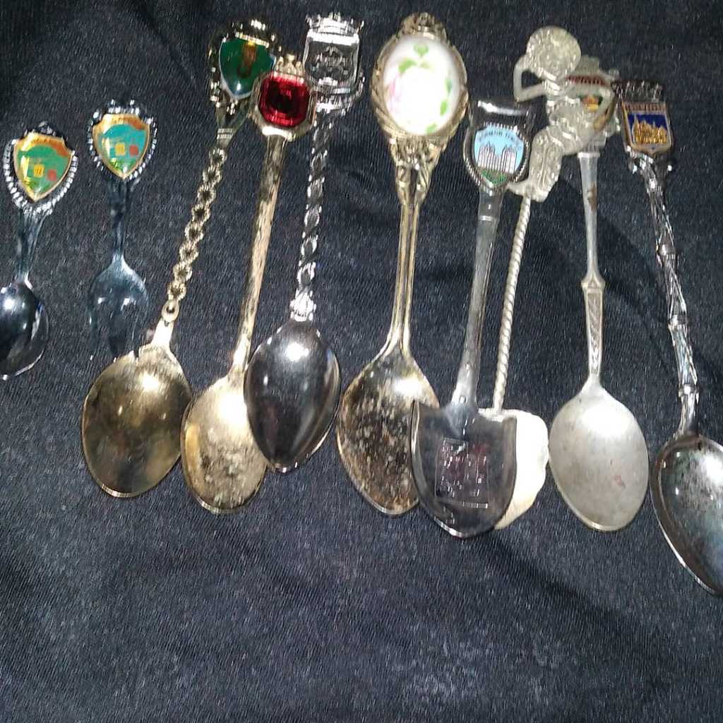 Sendok berbagai macam rupa