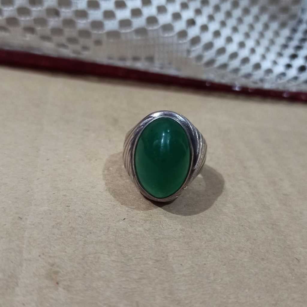 Batu permata hujau garut / manikringin