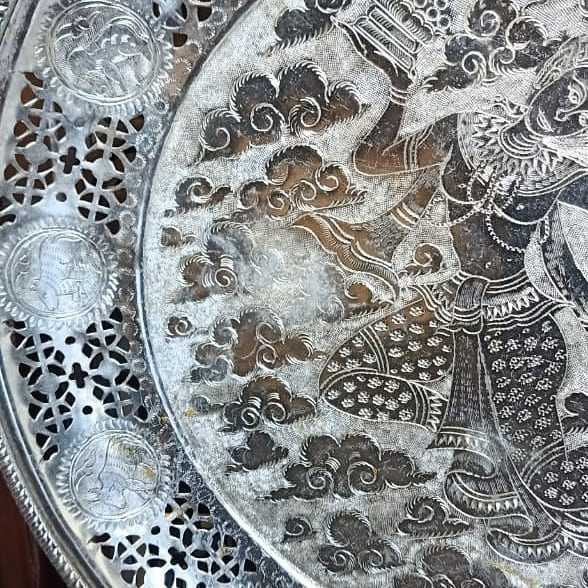 Baki kaki macan motif Zodiak , LANGKA Bahan perak Bakar Dim 42 cm Berat 750 gr