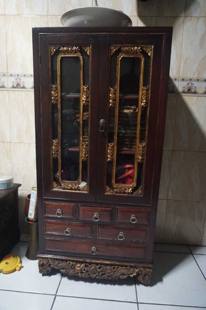 Sepasang Almari Ciho