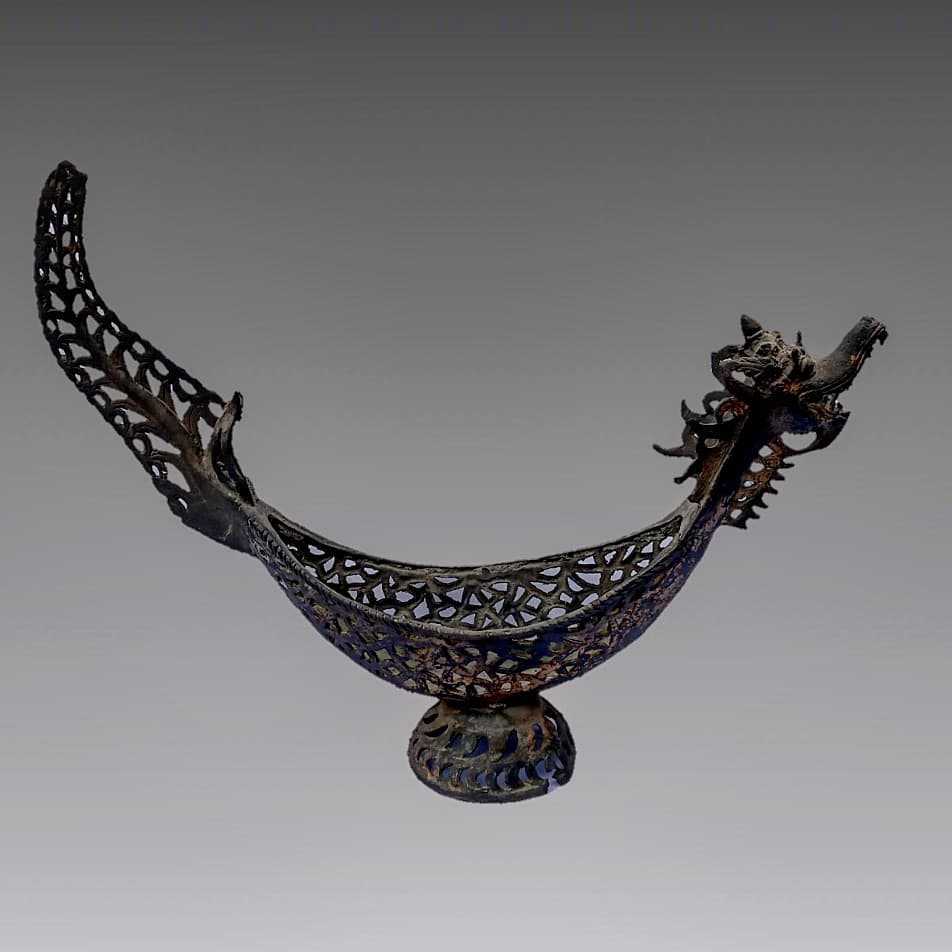 Patung Perunggu Antik