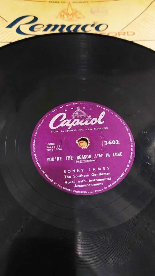 Piringan Hitam You're The Reason I'm in love - Sonny James