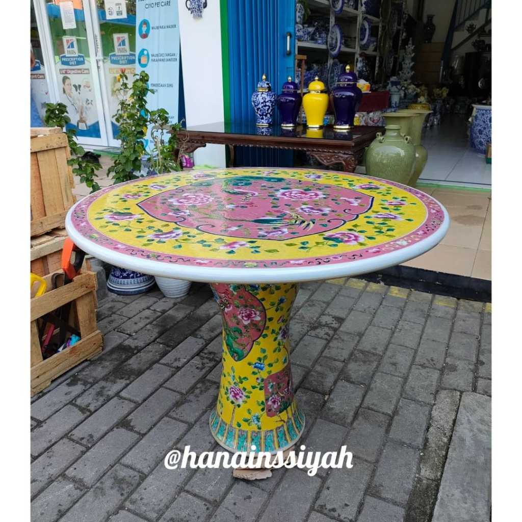 Meja Peranakan Nyonyaware Kuning