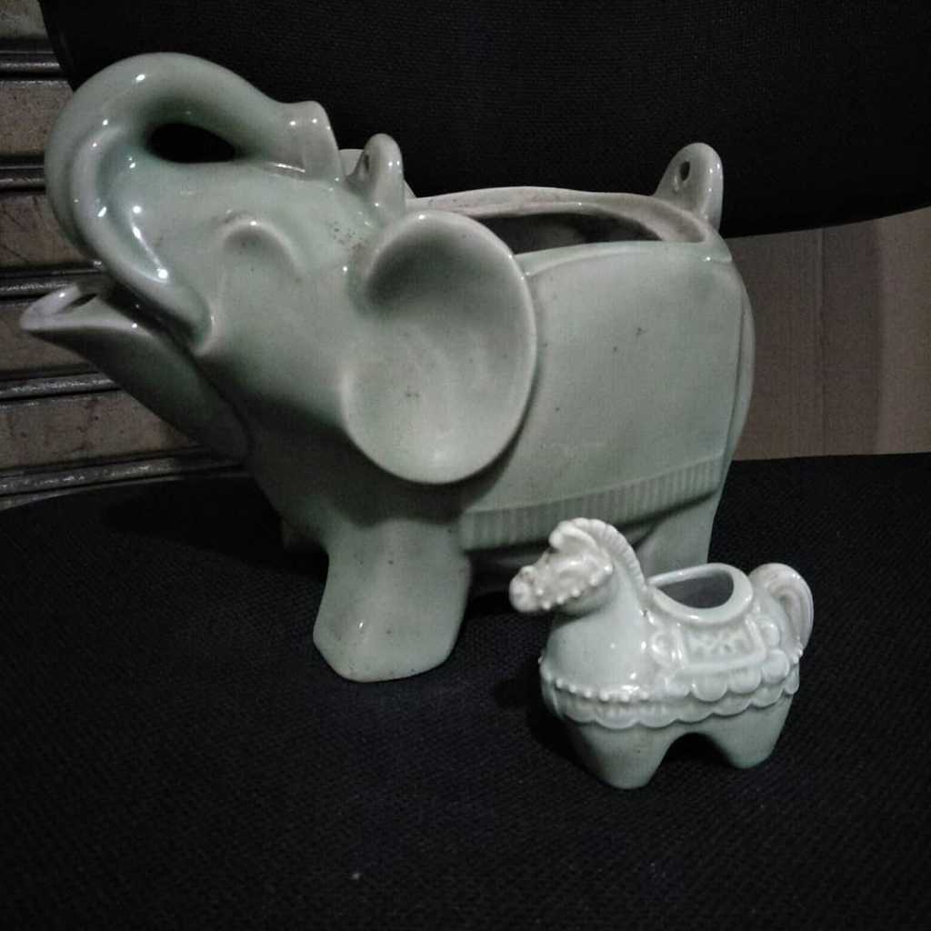 Gajah porcelen, kuda porcelen Berat 1 kg