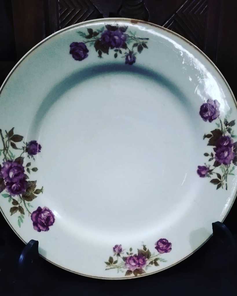 Piring Keramik Vintage