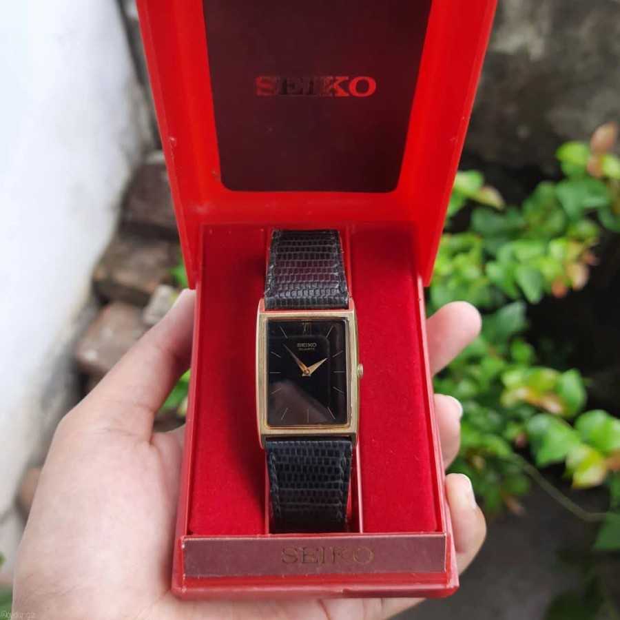 Jam tangan seiko vintage hot sale