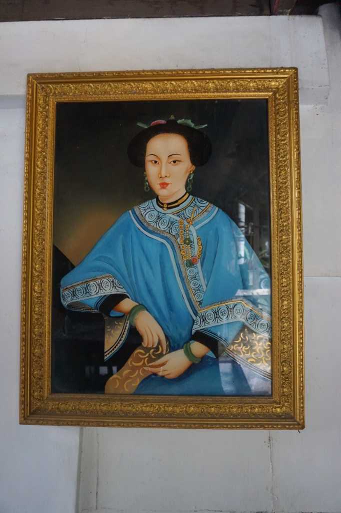 Lukisan Kaca Putri Cempo