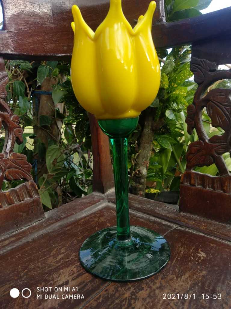 Kristal jadul tempat lilin besar