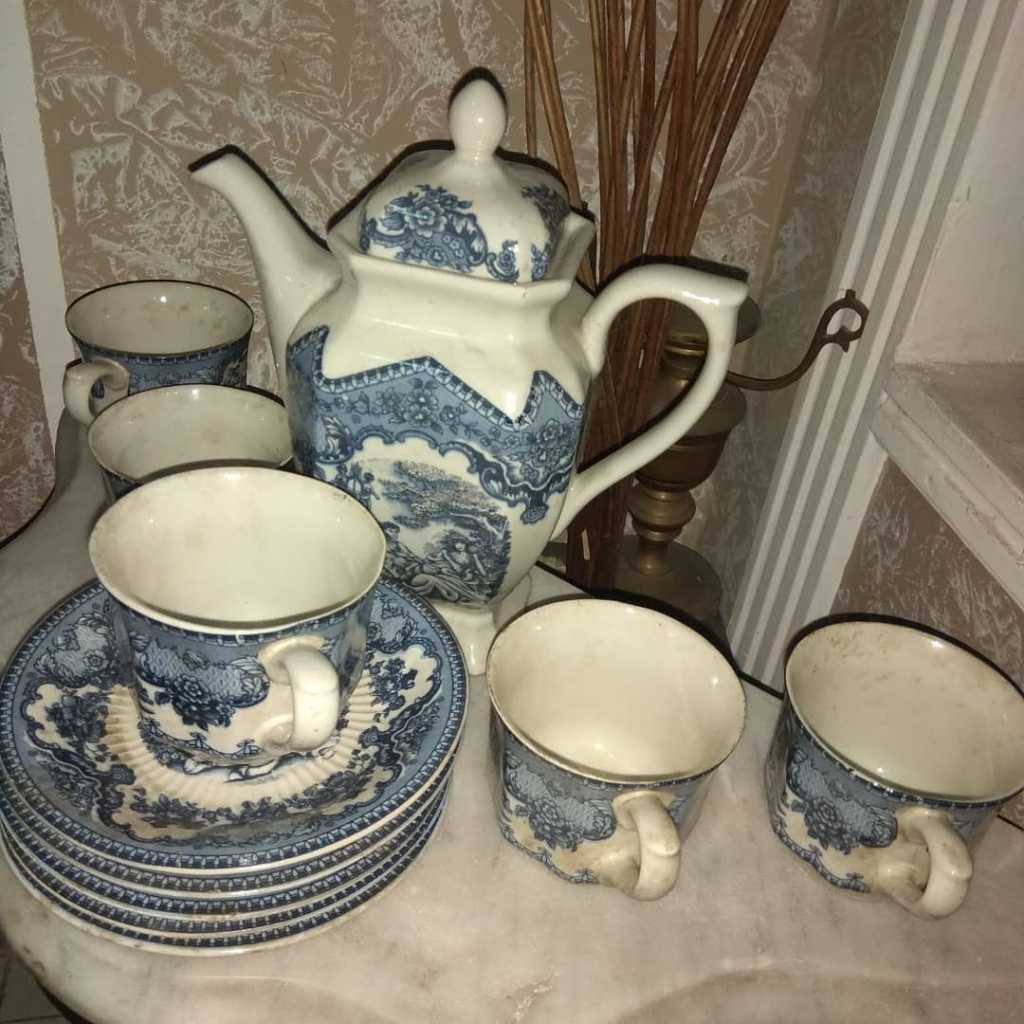 Cangkir Keramik Eropa Vintage