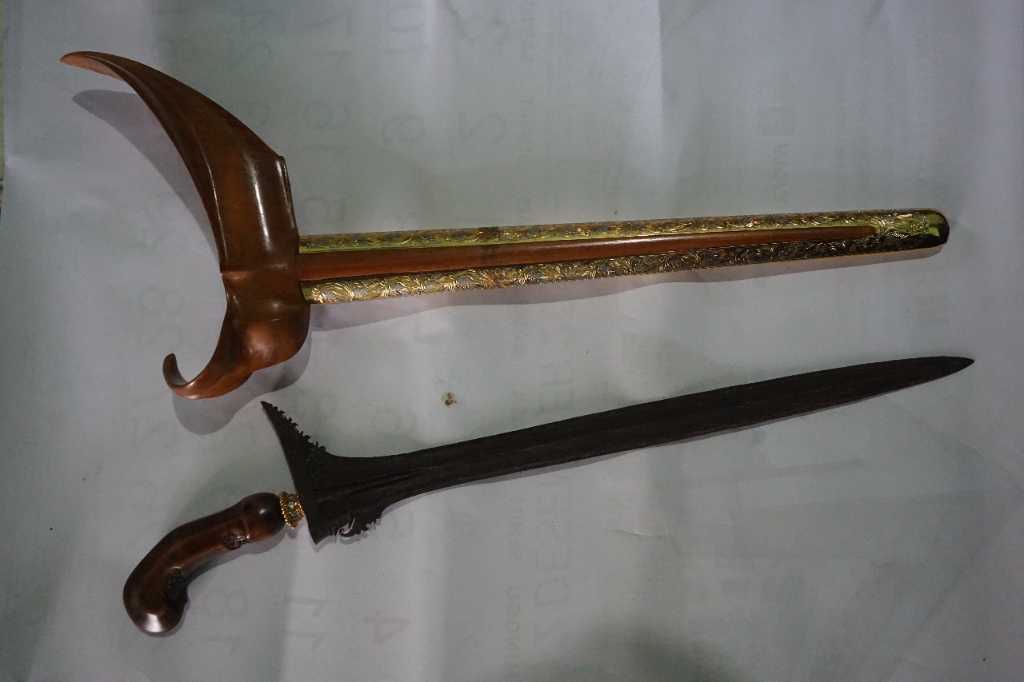keris sinom Robyong