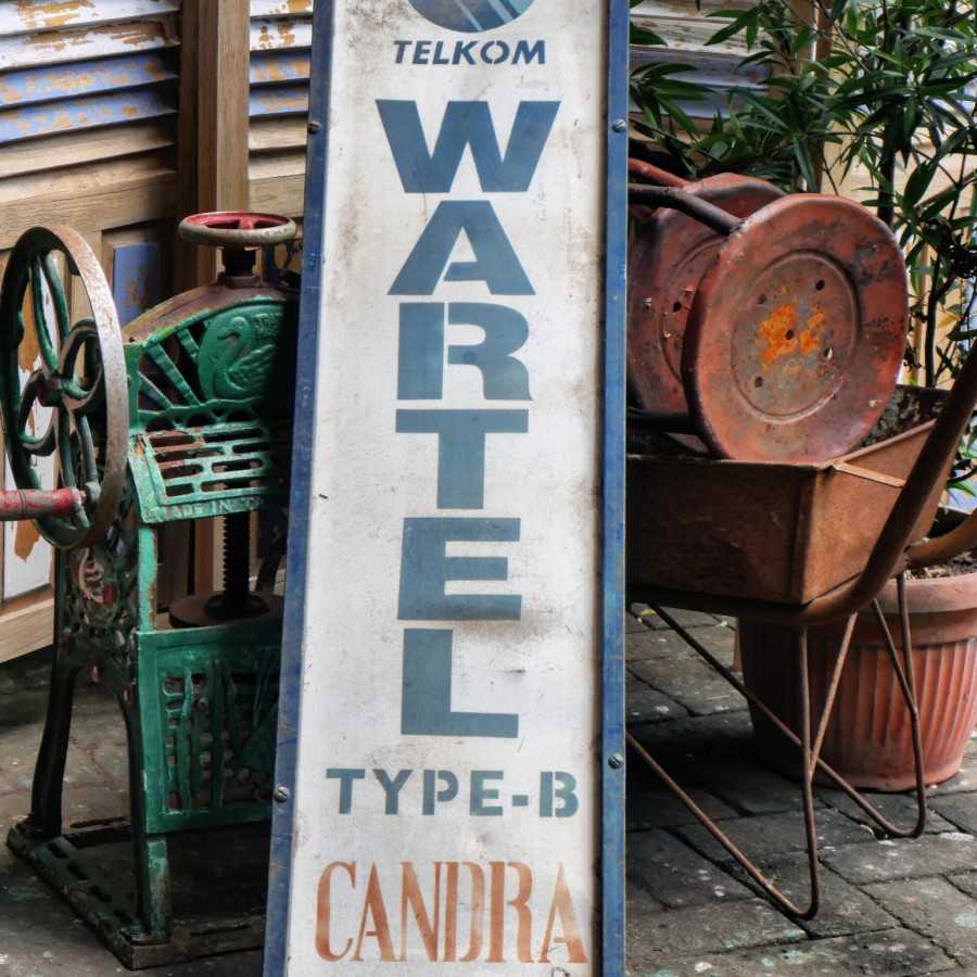 Papan Nama Wartel Jadul