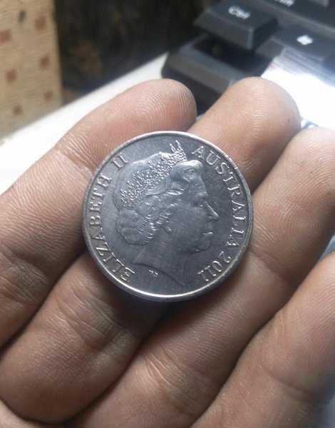 A 1787 Koin Kuno Elizabeth 2 20Cent Australia Tahun 2011 Bekas Pakai Kondisi Sesuai Gambar