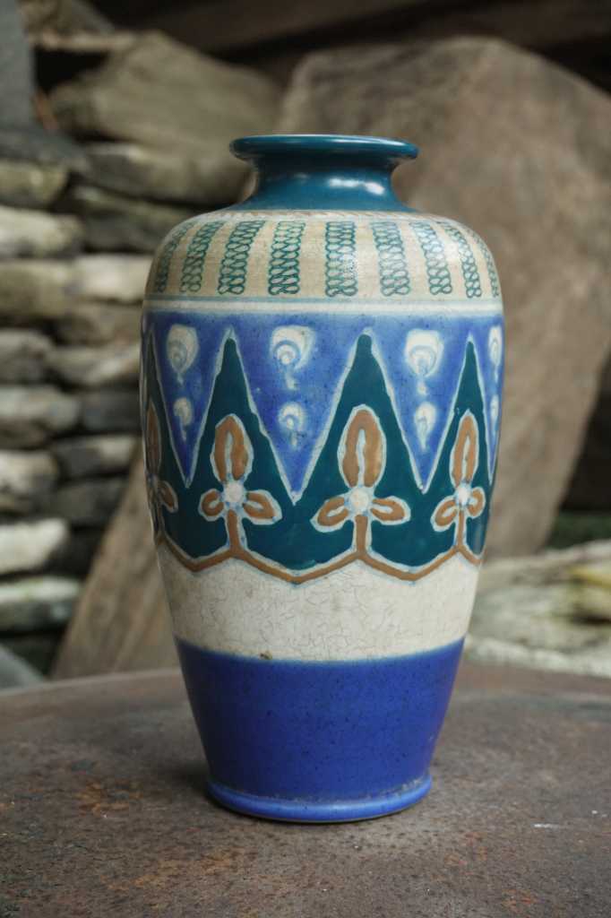 Guci Keramik Vintage